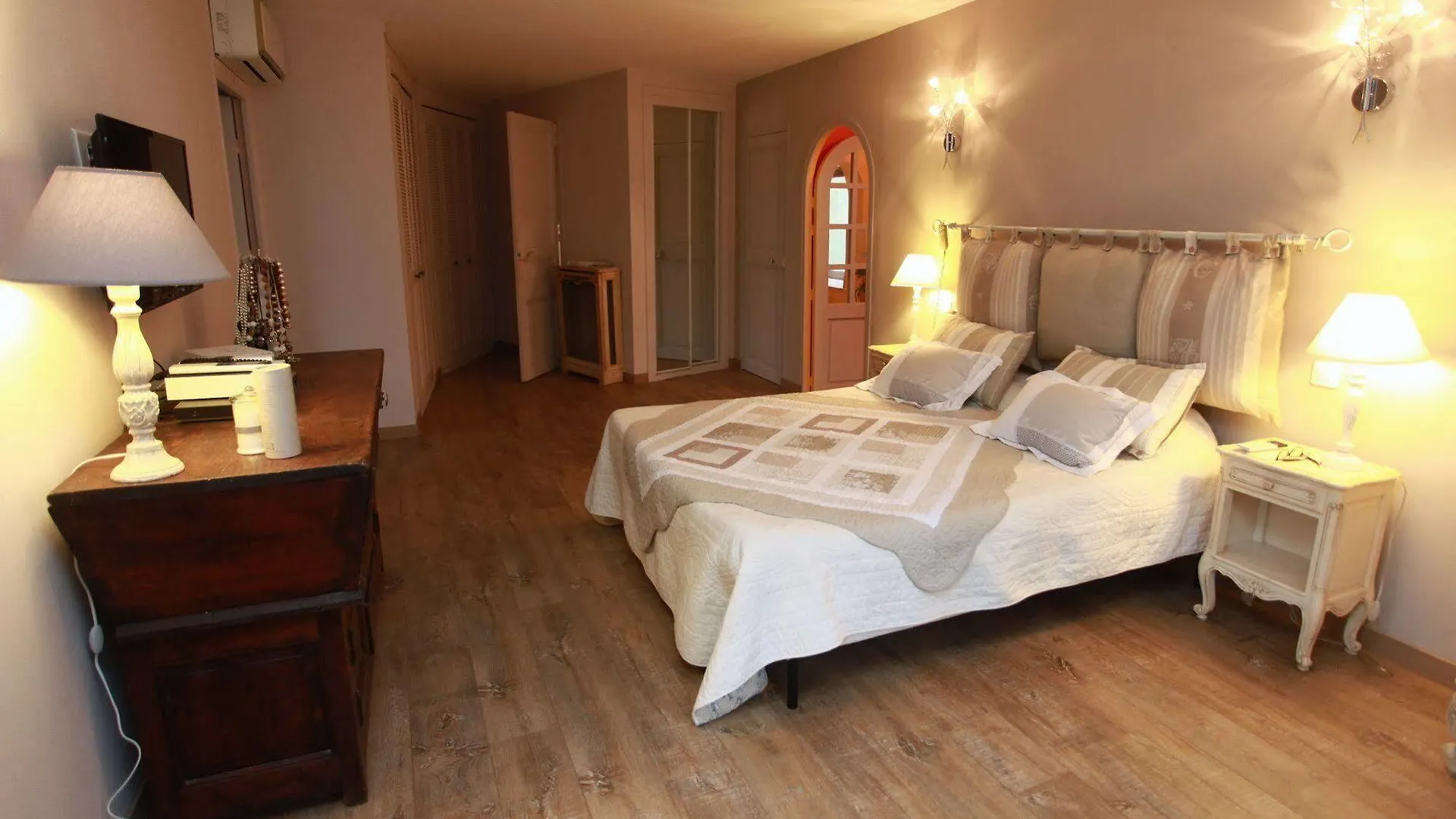 La Pelicane Mougins Villa